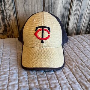 Vintage Minnesota Twins hat. Nike basket weave texture. One size fits all